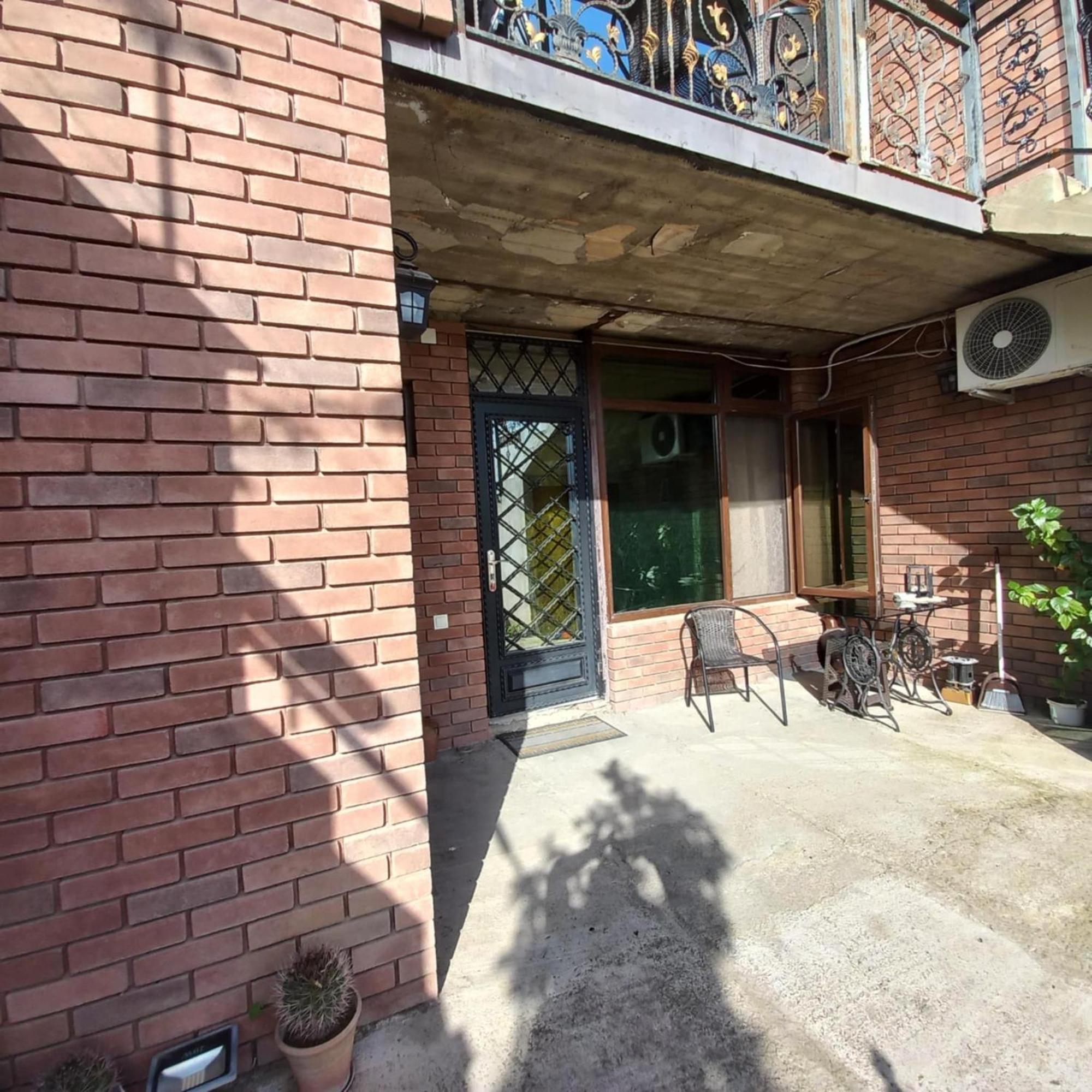 Laraapartment Апартаменты Тбилиси